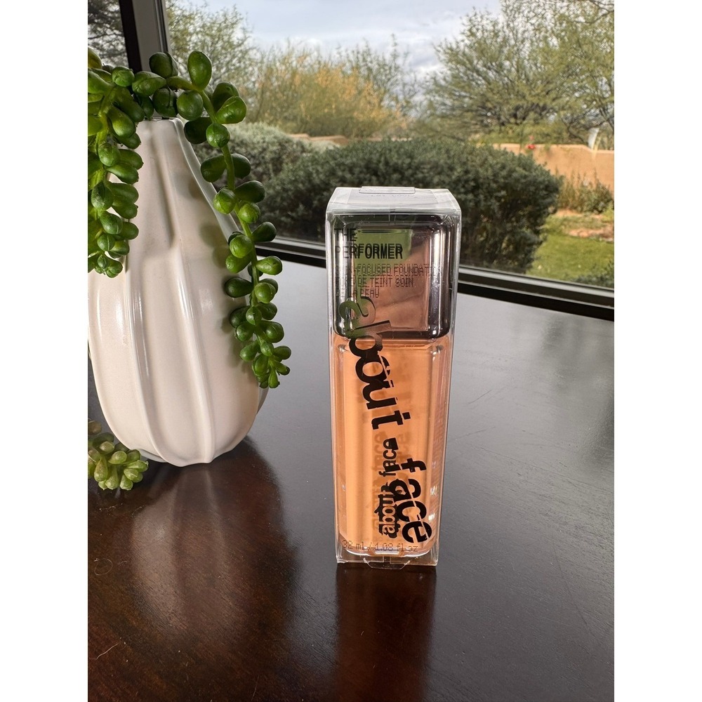 NEW About Face The Performer skin focused foundation Shade LM1 Cool